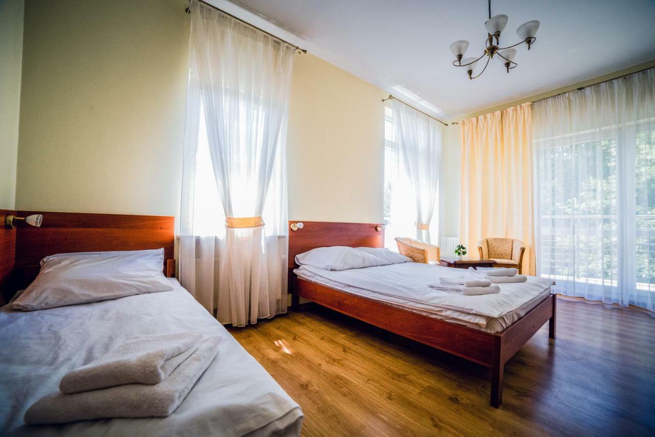 Hotel Hellada Kielce Exterior foto